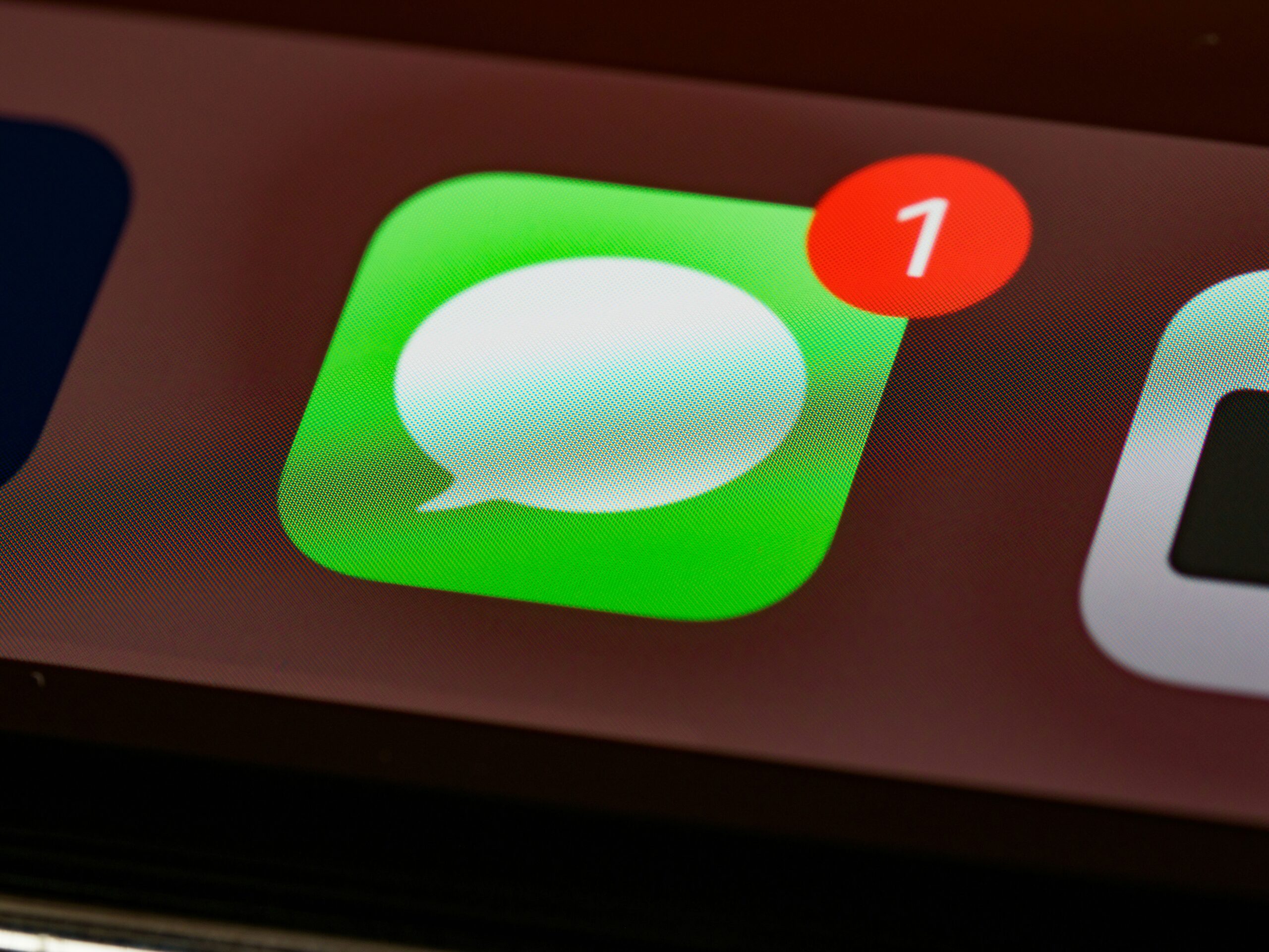 iphone green message bubble with notification DNC private text message